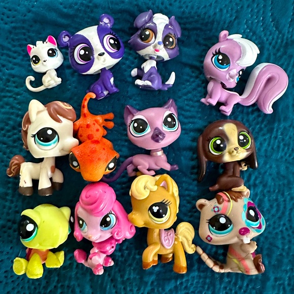 Littlest Pet Shop Other - 12 LPS littlest pet shop vintage pony, frog, lizard, panda